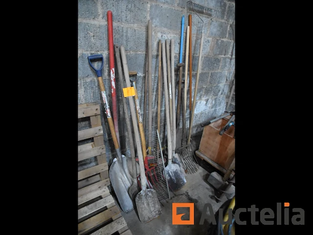 Tuingereedschappen - afbeelding 2 van  2