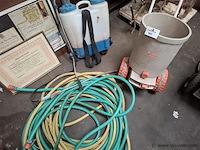 Tuinmateriaal - afbeelding 1 van  2