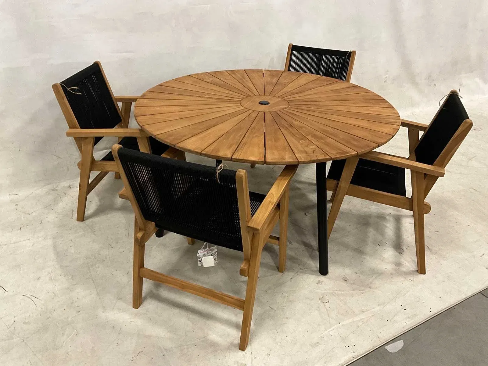 Tuinmeubelen, woonaccessoires en teakhouten meubelen