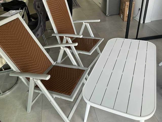 Tuinset 4 stoelen en tafeltje - afbeelding 5 van  10
