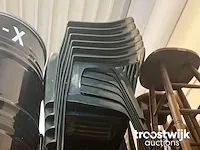 Tuintafel met 6 tuinstoelen
