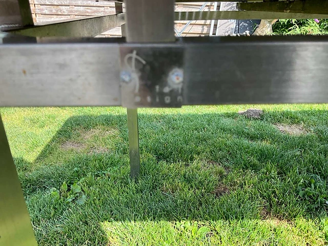 Tuintafel met inox onderstel - afbeelding 4 van  4