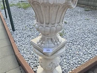 Tuinvaas op sokkel, 92cm - afbeelding 1 van  3