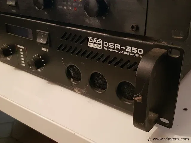 Tuner/versterkers - afbeelding 4 van  4