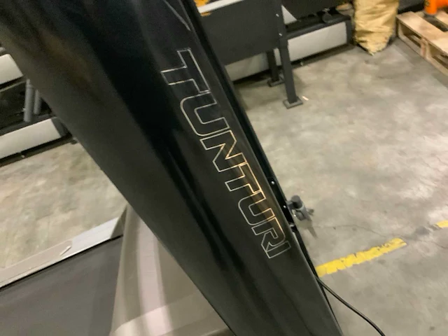 Tunturi opklapbare t85 treadmill loopband - afbeelding 2 van  6