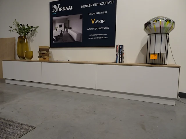 Tv kast op sokkel - afbeelding 2 van  4