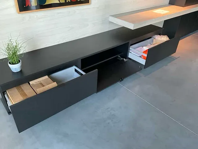 Tv meubel met werkruimte en kast - afbeelding 7 van  9