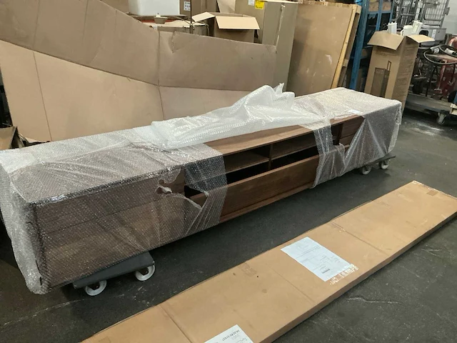 Tv meubel - afbeelding 1 van  6