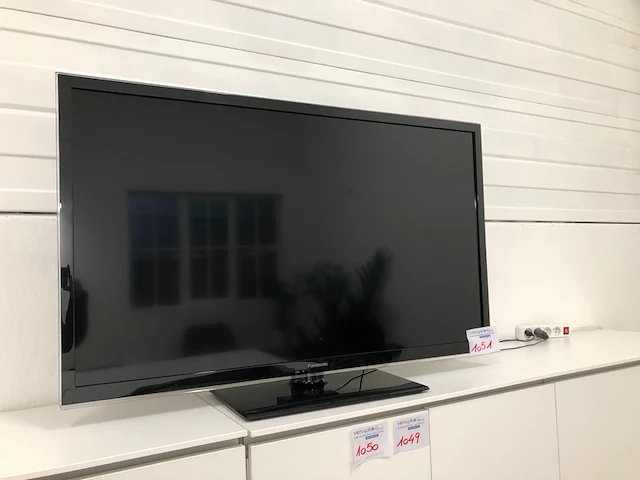 Tv panasonic lcd tv - afbeelding 1 van  3