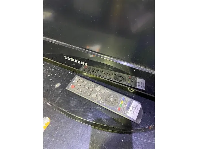 Tv samsung - afbeelding 2 van  2