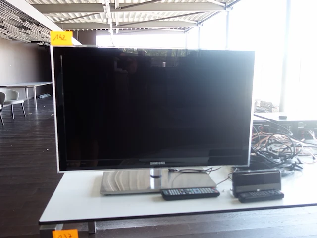 Tv samsung - afbeelding 1 van  3