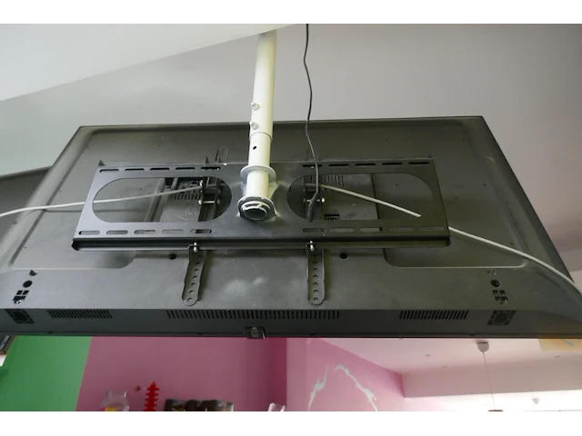 Tv scherm grundig - afbeelding 3 van  4