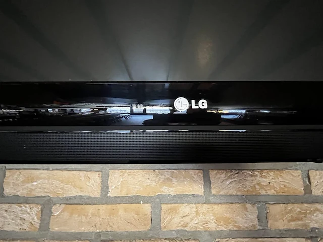 Tv scherm lg - afbeelding 2 van  4