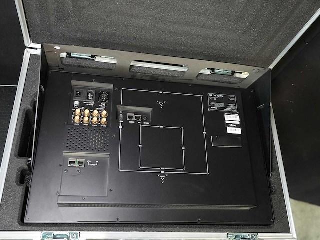 Tvlogic - lum 242g preview monitor 24 inch 4k/uhd 12 sdi - video - afbeelding 3 van  3