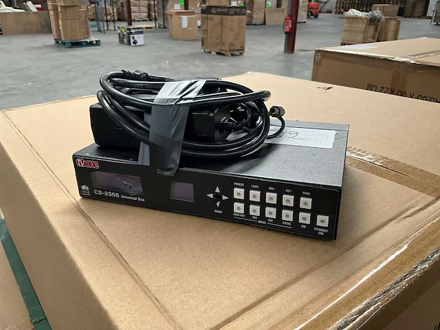 Tvonec2-2355 universal scaler plus - afbeelding 1 van  3