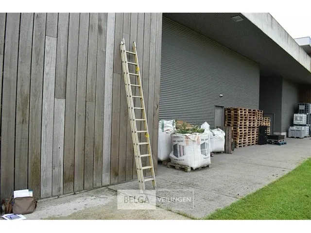 Twee delige alu ladder 2x12 sporten - afbeelding 2 van  4