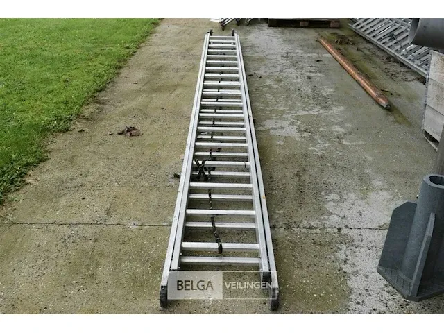 Twee delige alu ladder dirks 2x18 sporten - afbeelding 1 van  4