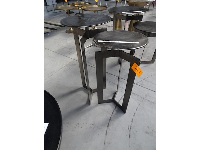 Tweedelige set bijzettafel - afbeelding 1 van  2