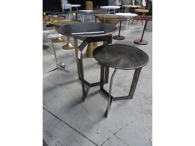 Tweedelige set bijzettafel - afbeelding 1 van  2