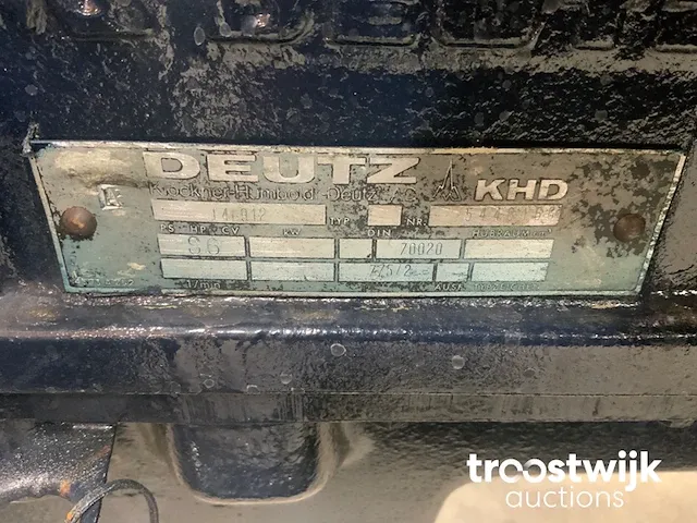 Tweewielaangedreven landbouwtractor - afbeelding 5 van  13