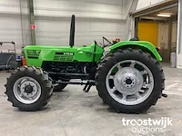 Tweewielaangedreven landbouwtractor - afbeelding 12 van  13