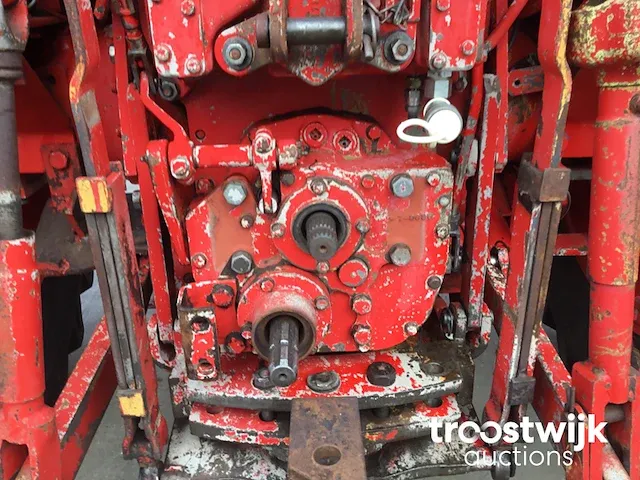 Tweewielaangedreven landbouwtractor - afbeelding 8 van  33