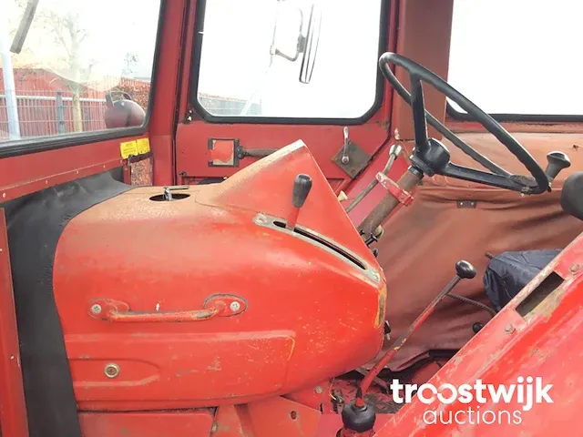 Tweewielaangedreven landbouwtractor - afbeelding 18 van  33