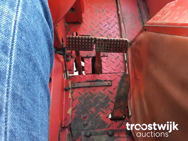 Tweewielaangedreven landbouwtractor - afbeelding 24 van  33