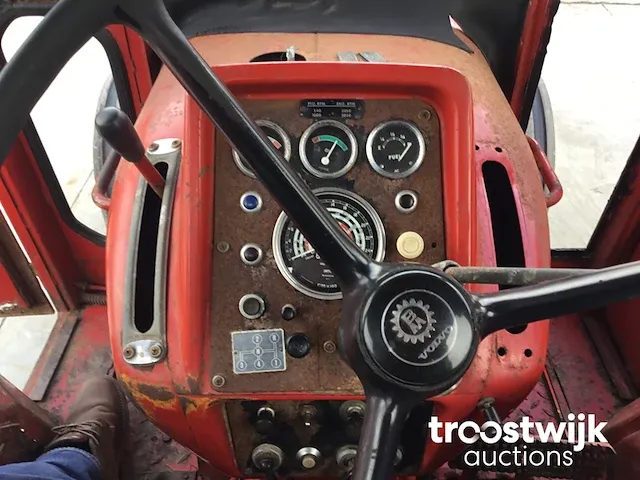 Tweewielaangedreven landbouwtractor - afbeelding 27 van  33