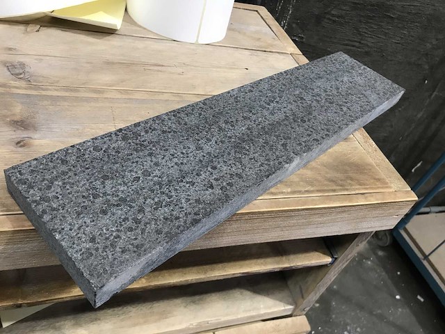 Twilight gevlamd natuursteen tuintegel ca. 16,8m2 - afbeelding 1 van  2