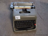 Typemachine - afbeelding 1 van  1