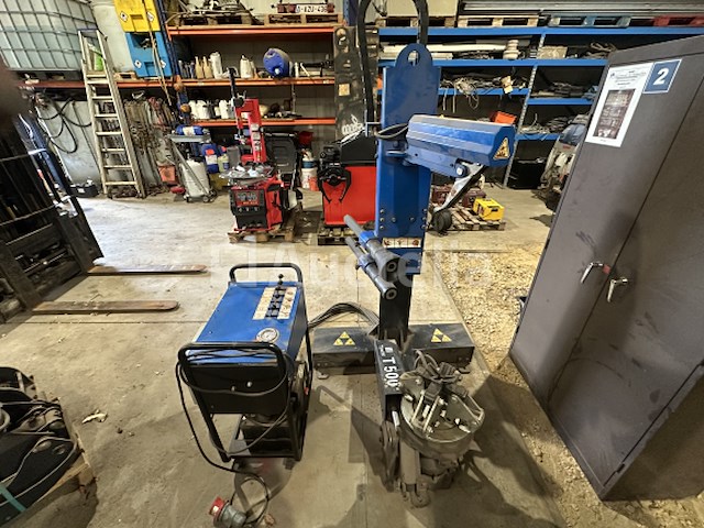 Tyreon t500 - vrachtwagen bandenwisselaar - afbeelding 1 van  7