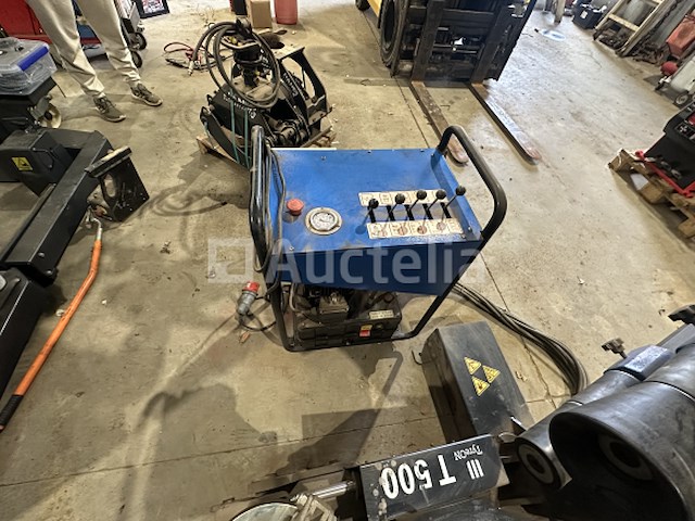 Tyreon t500 - vrachtwagen bandenwisselaar - afbeelding 2 van  7