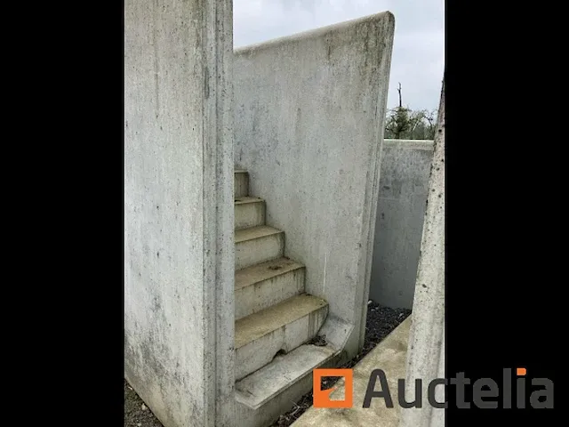 U beton + trap h x b: 2x4m - afbeelding 2 van  3