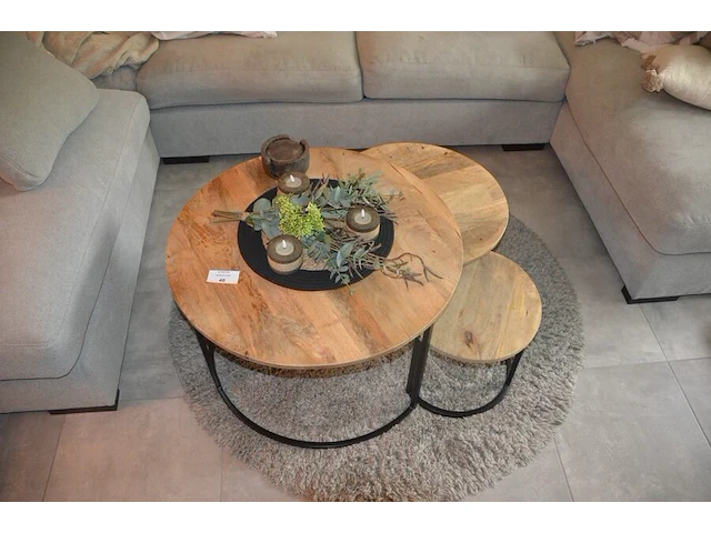 U-vormig grijs stoffen salon afm. 345x200, 3-delige salontafel zwart metalen voet, rond tapijtje - afbeelding 2 van  4