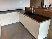 U-vormige houten keuken - afbeelding 25 van  28