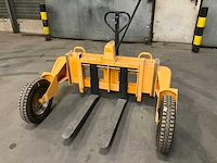 Ub-lift hand hydraulische palletwagen met luchtbanden