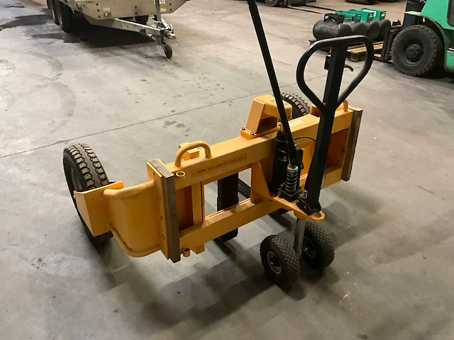 Ub-lift hand hydraulische palletwagen met luchtbanden - afbeelding 8 van  11