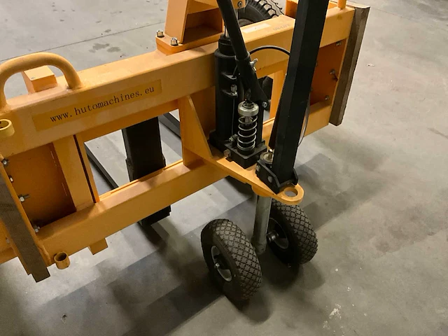 Ub-lift hand hydraulische palletwagen met luchtbanden - afbeelding 11 van  11