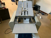 Uchida f-30 n vouwmachine - afbeelding 4 van  6