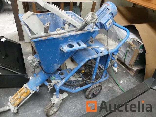 Uelzener maaschinefabrik s44 gipsprojector op wielen - afbeelding 1 van  5