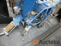 Uelzener maaschinefabrik s44 gipsprojector op wielen - afbeelding 3 van  5