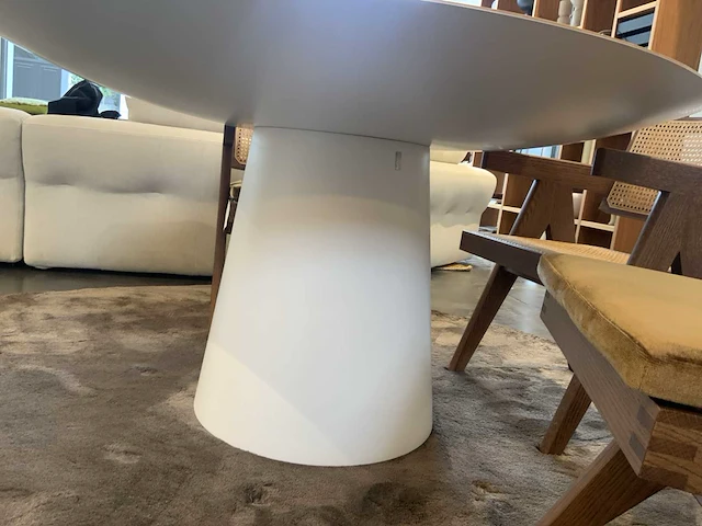Ufo design eetkamertafel - afbeelding 8 van  10