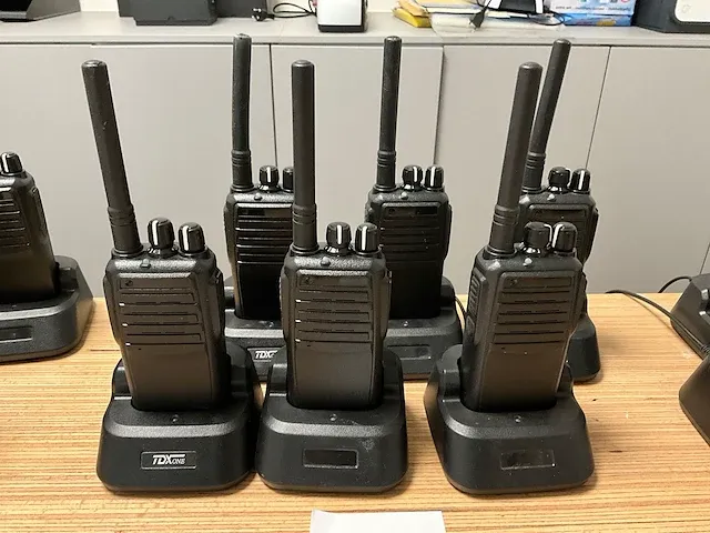 Uhf walkie-talkie ( 6x ) - afbeelding 1 van  2