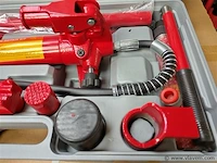 Uitdeukset 4 ton - afbeelding 3 van  4