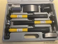 Uitdeukset, uitblutsset - afbeelding 1 van  4