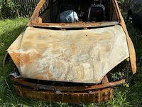 Uitgebrand voertuig - afbeelding 1 van  1