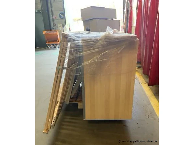 Uithuiszetting allerhande - afbeelding 2 van  4