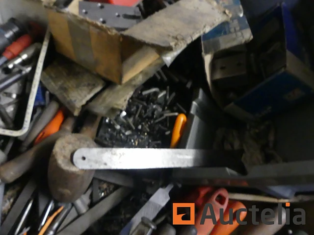 Uitrusting - afbeelding 5 van  9