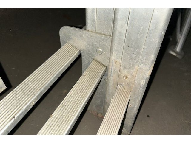 Uitschuifbare ladder d.c.b. - afbeelding 4 van  4